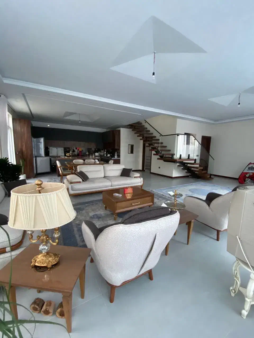 ۵۰۰متر باغچه ۱۷۰متر بنادوبلکس استخردار سند تکبرگ|فروش خانه و ویلا|تهران, نیلوفر|دیوار