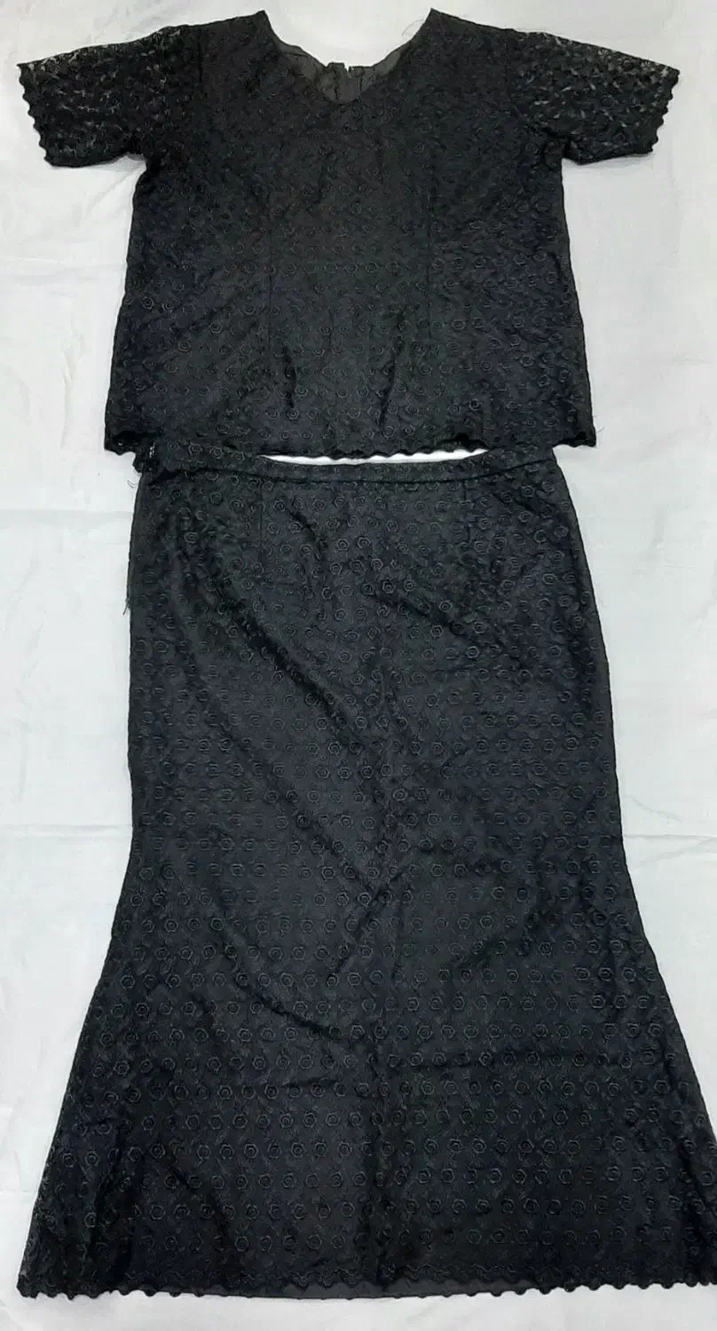 لباس مجلسی|لباس|فومن, |دیوار