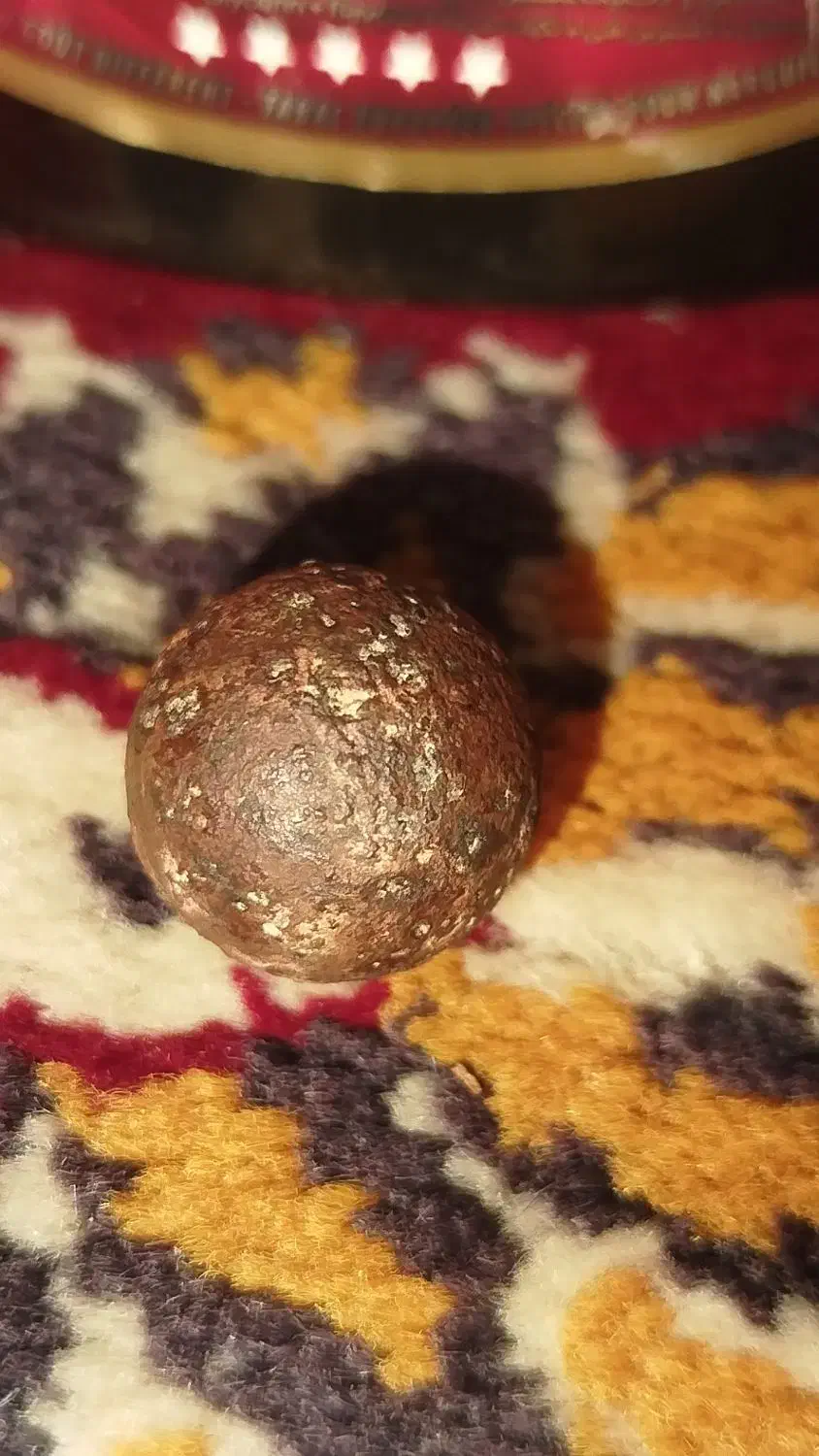 شهاب سنگ|کلکسیون اشیاء عتیقه|سنندج, |دیوار