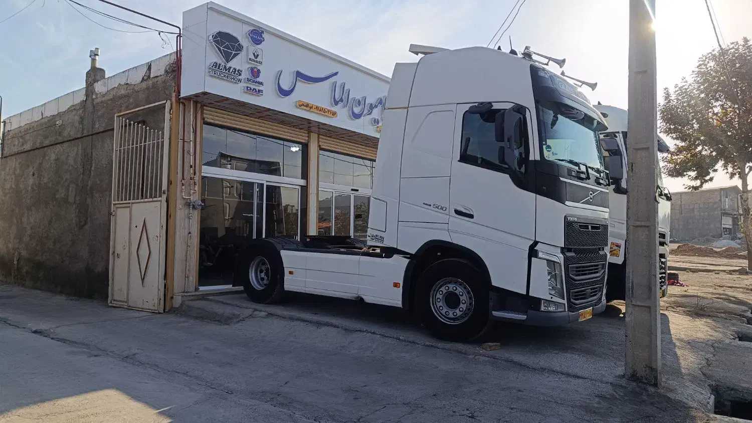 اف اچ 500 یورو6سه خط باطری دنده بقل بدون رنگ|خودرو سنگین|نهاوند, |دیوار