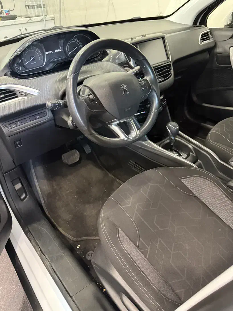 پژو ۲۰۰۸ مدل ۹۷ کم کار|خودرو سواری و وانت|تهران, دردشت|دیوار