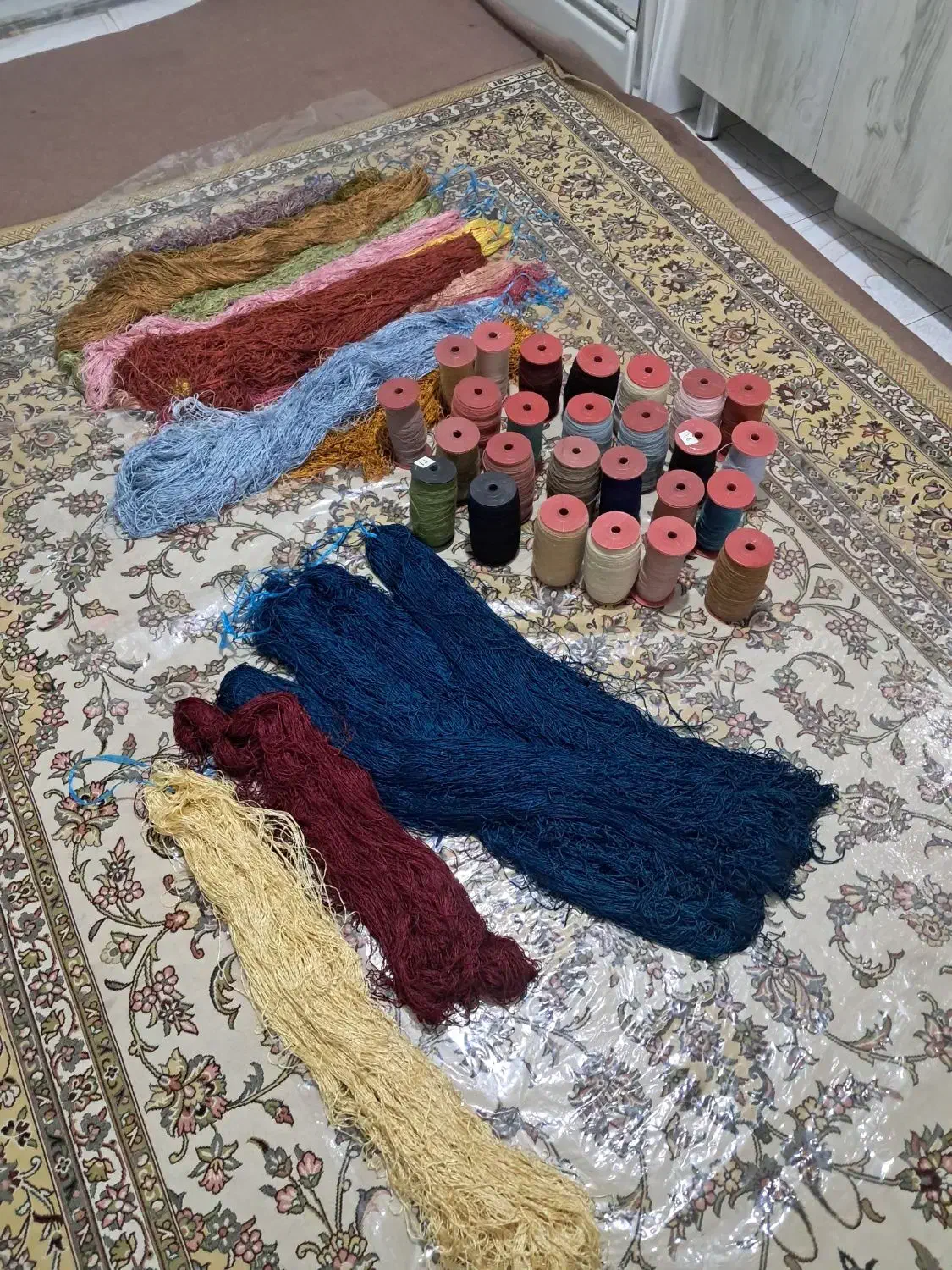 یک دستگاه فرش آماده|فرش|تبریز, |دیوار