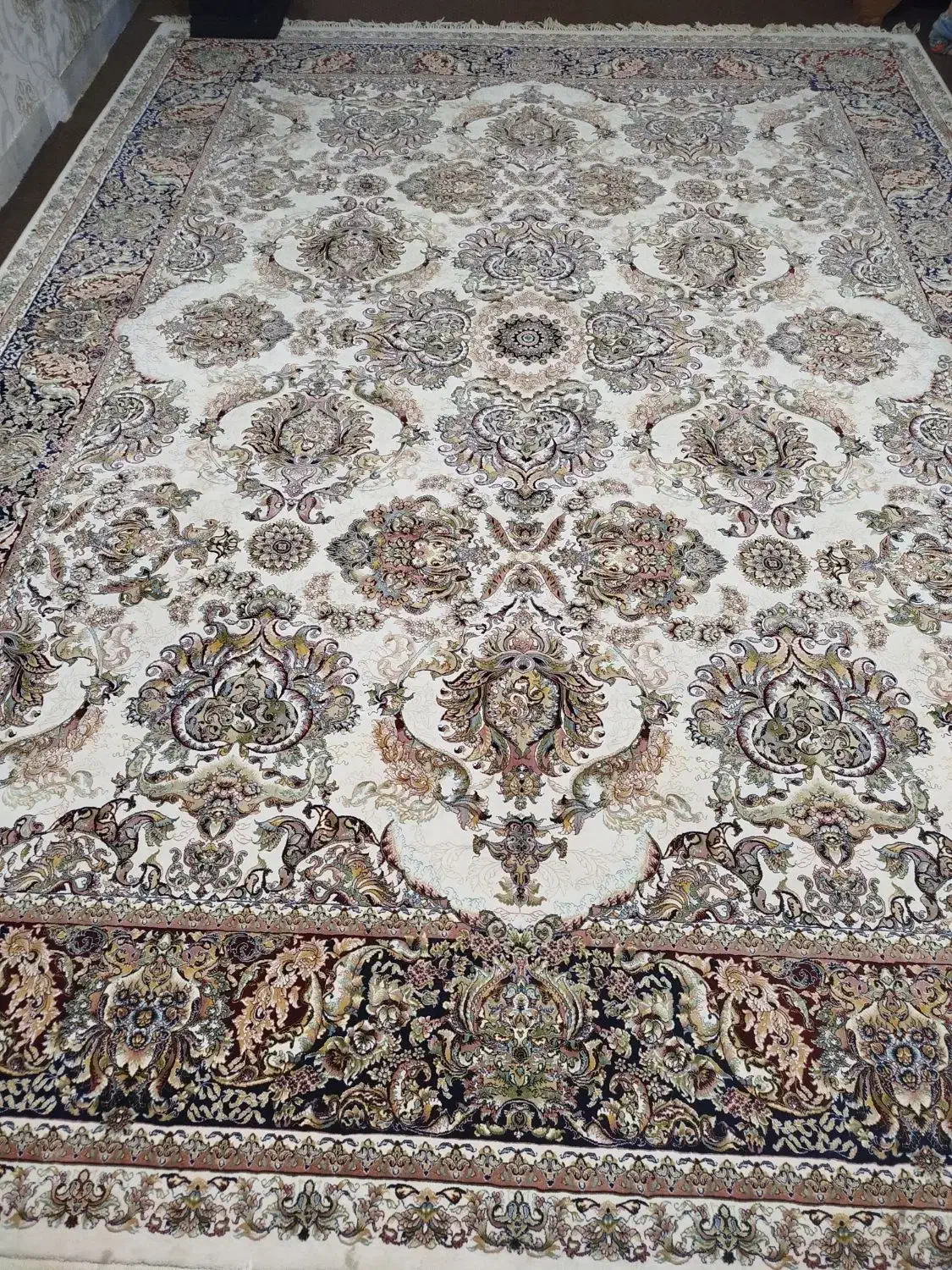 فرش|فرش|قم, انصار‌الحسین|دیوار