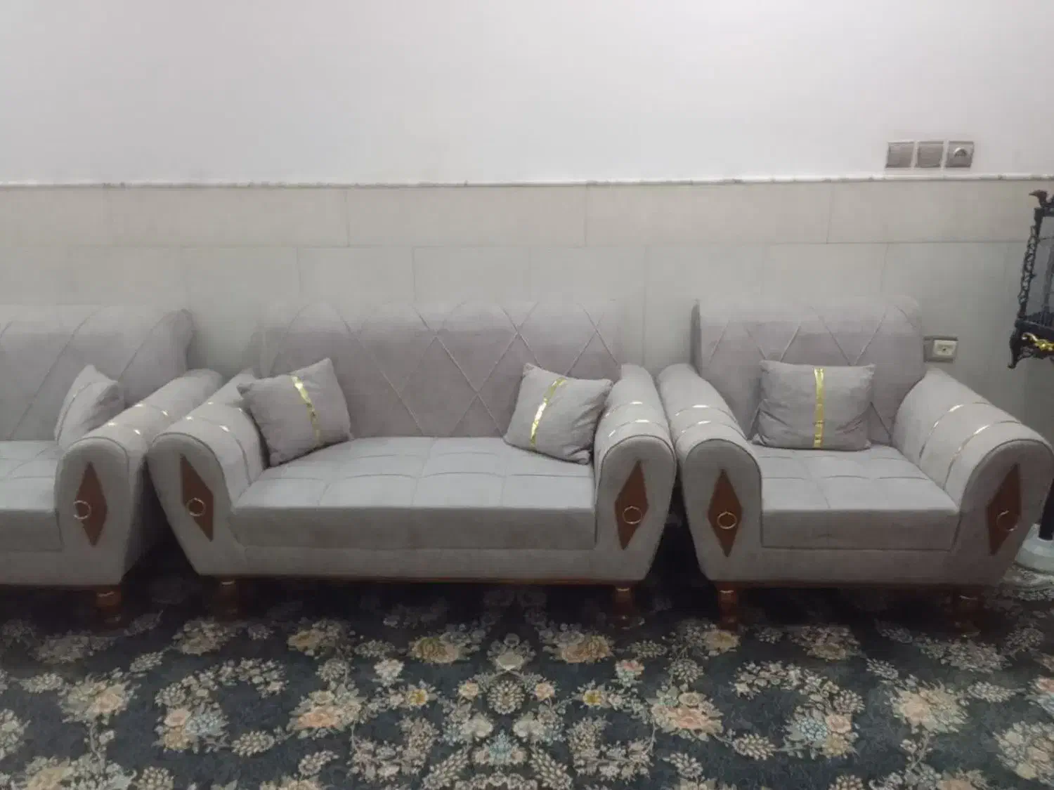 مبلمان راحتی درحدنو|مبلمان خانگی و میز عسلی|قم, نیروگاه|دیوار