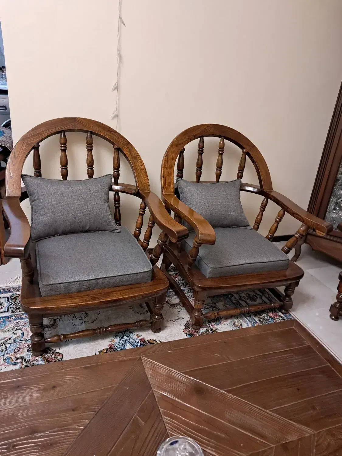 مبل کلاسیک و جلو مبلی|مبلمان خانگی و میز عسلی|تهران, زرکش|دیوار