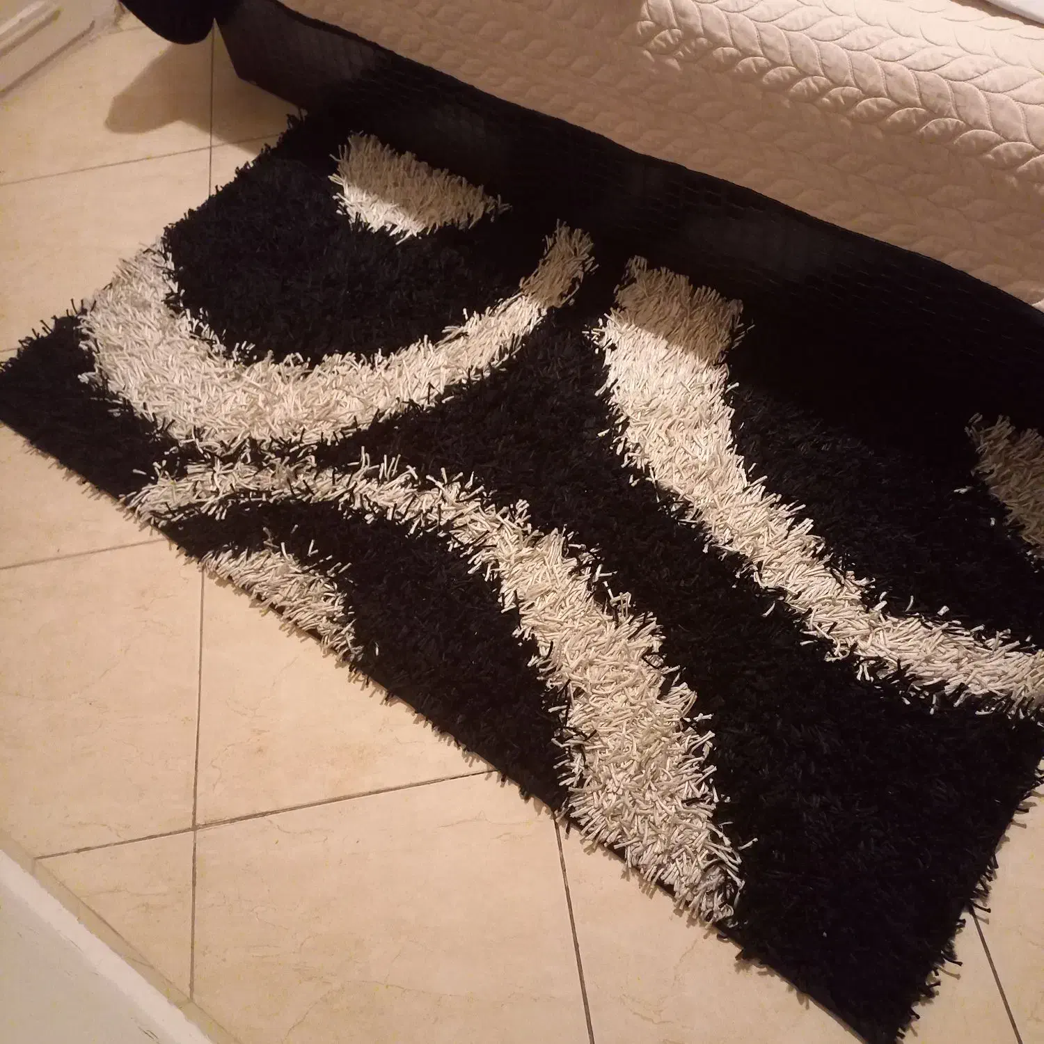 فرش  جلو تی وی|فرش|تهران, آسمان|دیوار