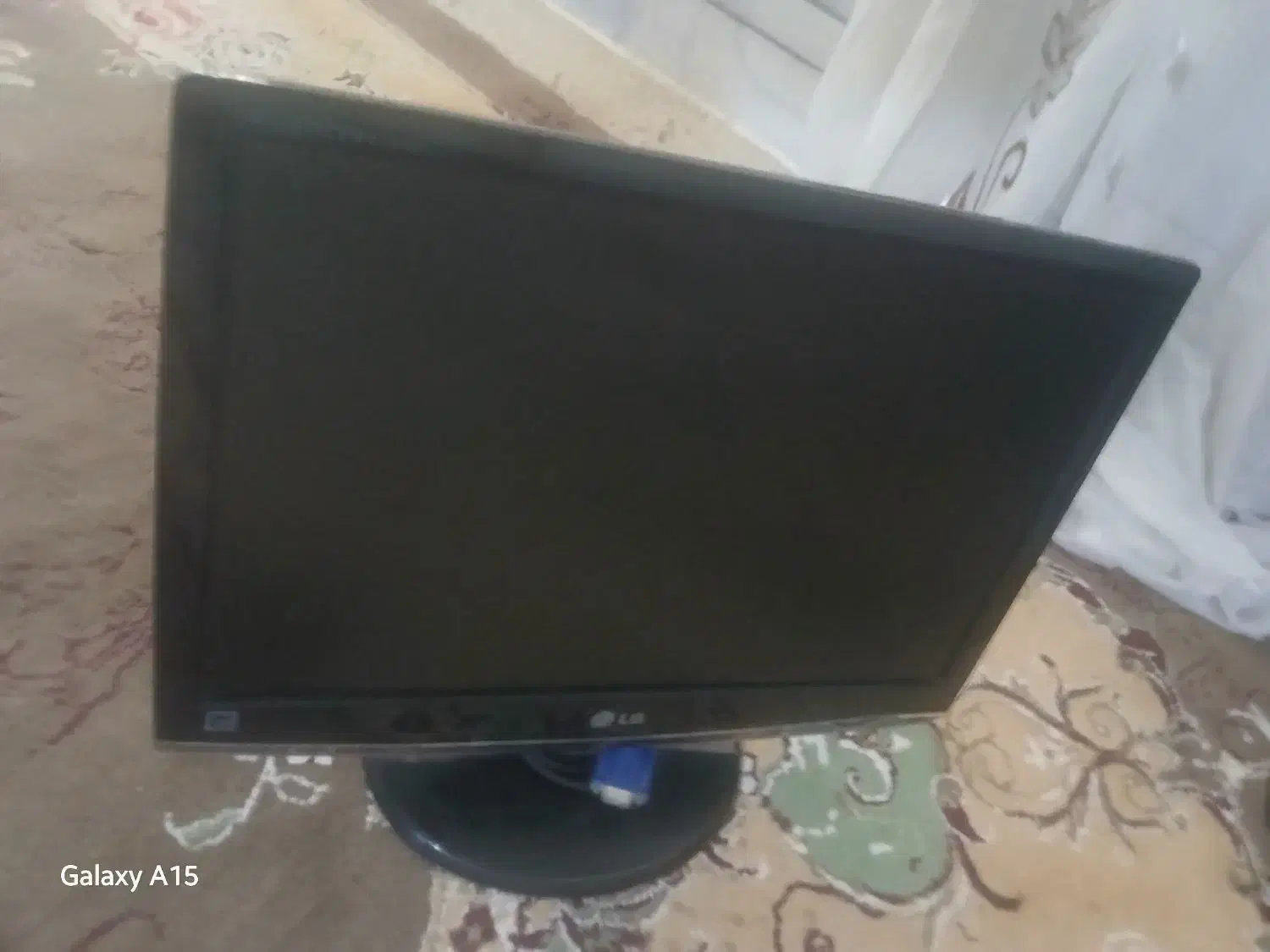 LcDکامپیوتر ال جی|تلویزیون و پروژکتور|کوهدشت, |دیوار