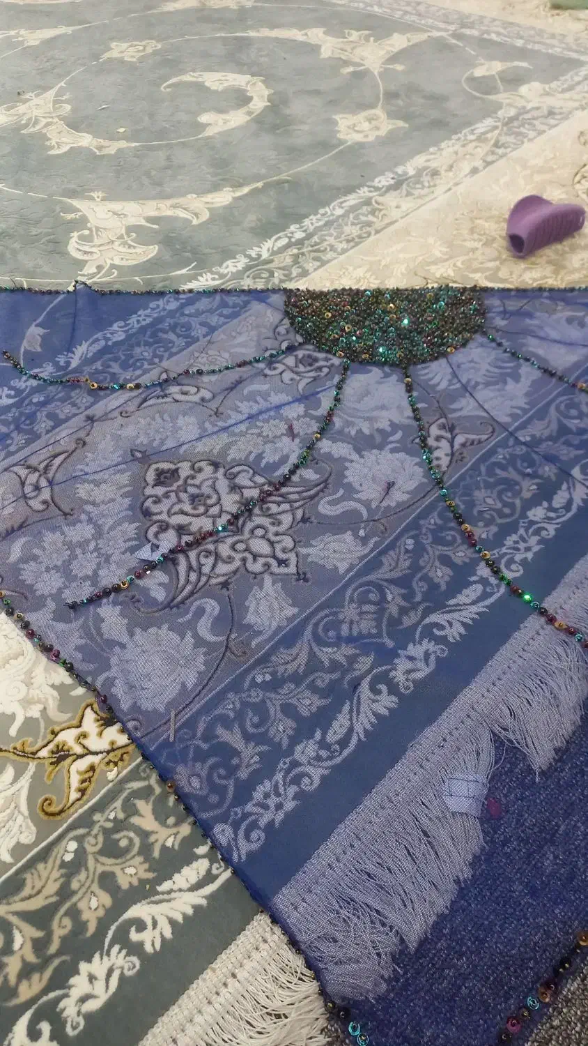 به چند نفر نیازمندم|سفره، حوله، دستمال آشپزخانه|مریوان, |دیوار