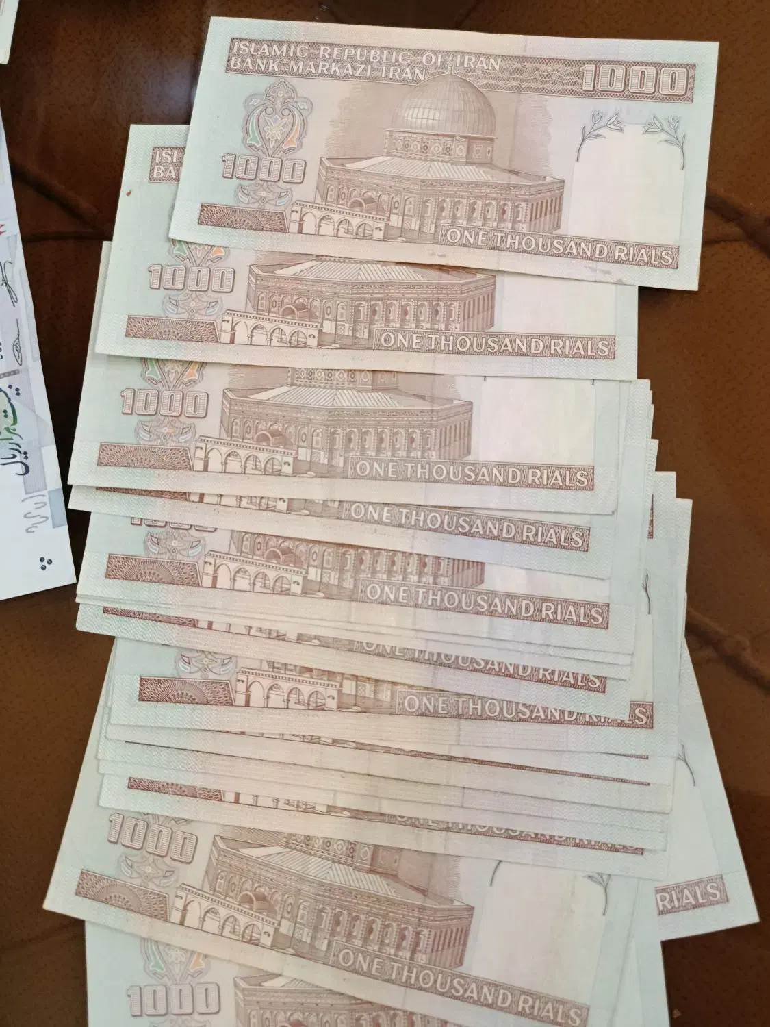 اسکناس قدیمی نو نو|کلکسیون سکه، تمبر، اسکناس|اراک, |دیوار