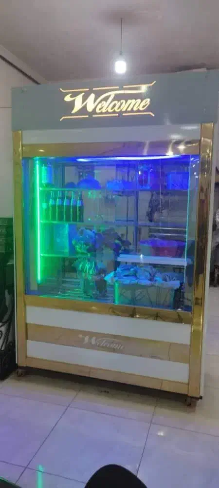 یخچال ویترینی بزرگ|فروشگاه و مغازه|میانه, |دیوار