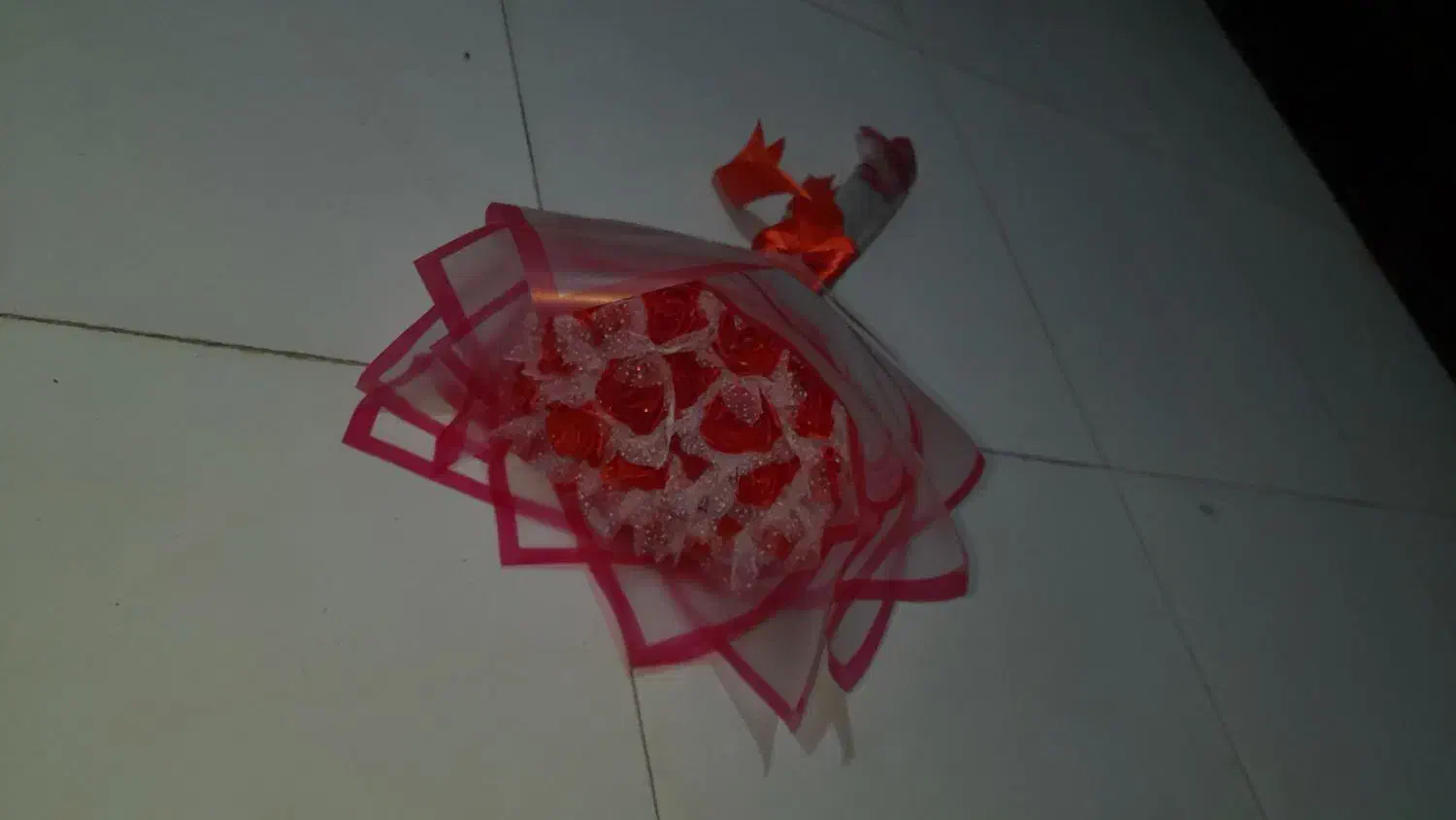 دسته گل ربانی|گل مصنوعی|سنگر, |دیوار