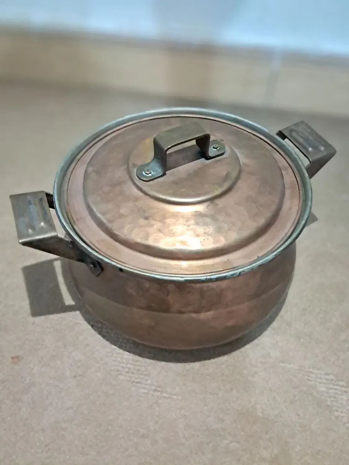 قابلمه مسی|ظروف پخت‌وپز|زنجان, |دیوار