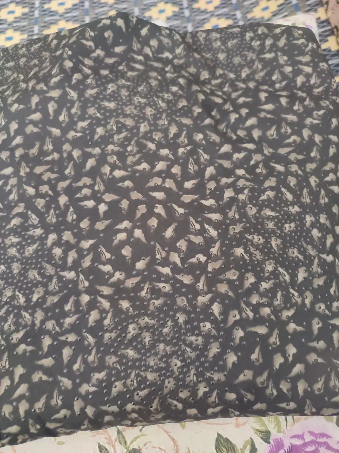 یک قواره چادر|لباس|کرمان, |دیوار