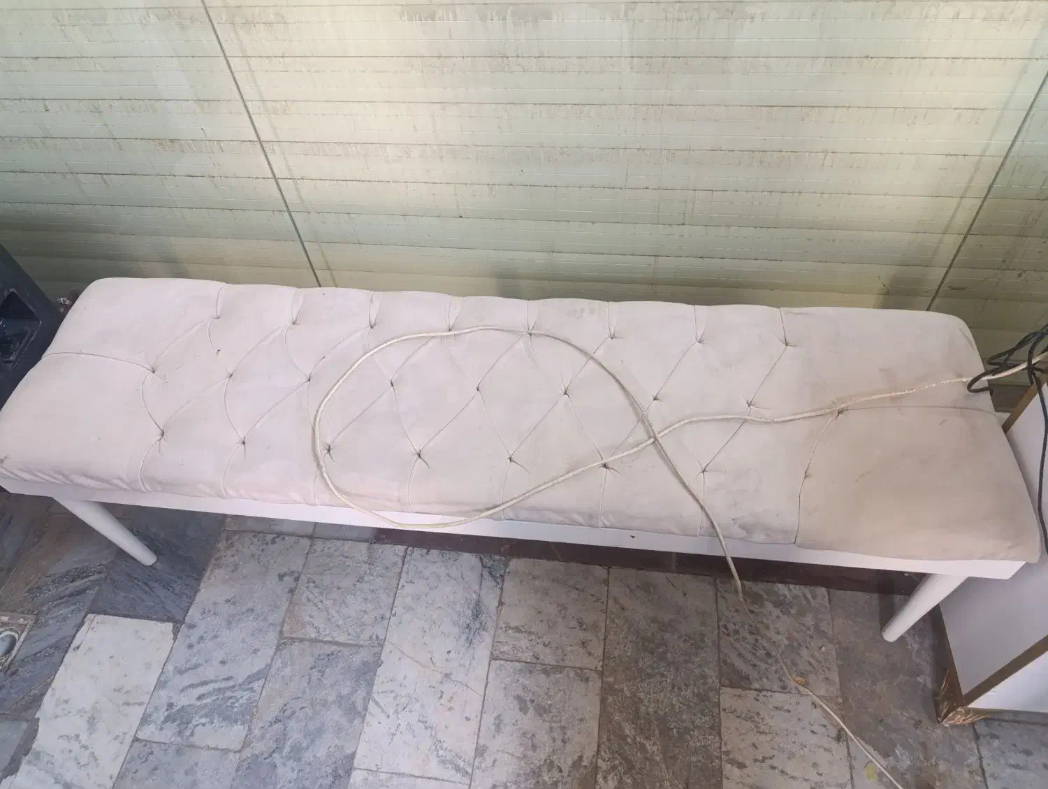 لوازم آرایشگاه|آرایشگاه و سالنهای زیبایی|کنگاور, |دیوار