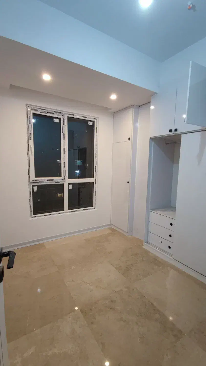 ۶۵ متر ـ شادمان ـ نوساز ـ فول امکانات