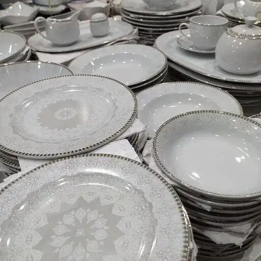 سرویس چینی مقصود ۲۴ نفره|ظروف سرو و پذیرایی|قروه, |دیوار