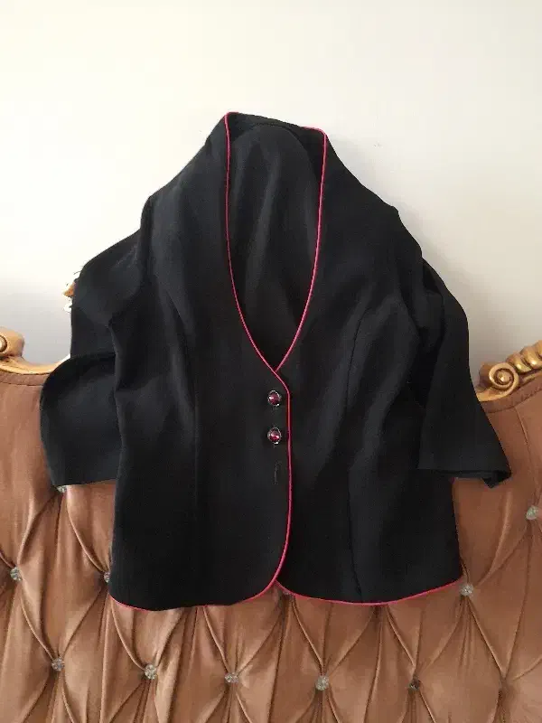 کت مجلسی|لباس|میانه, |دیوار