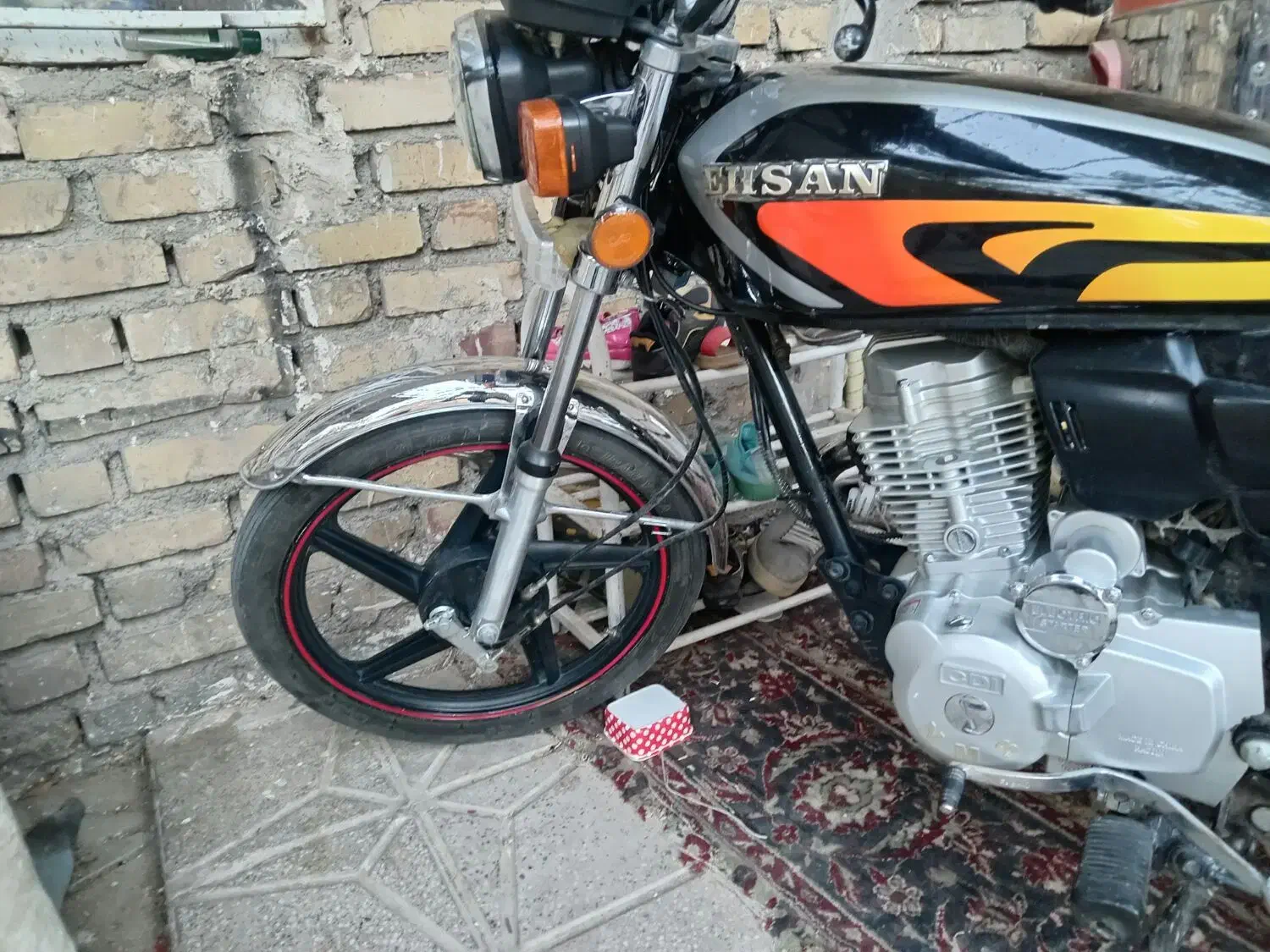 موتور 402 احسان|موتورسیکلت|تربت جام, بیست متری منبع آب|دیوار