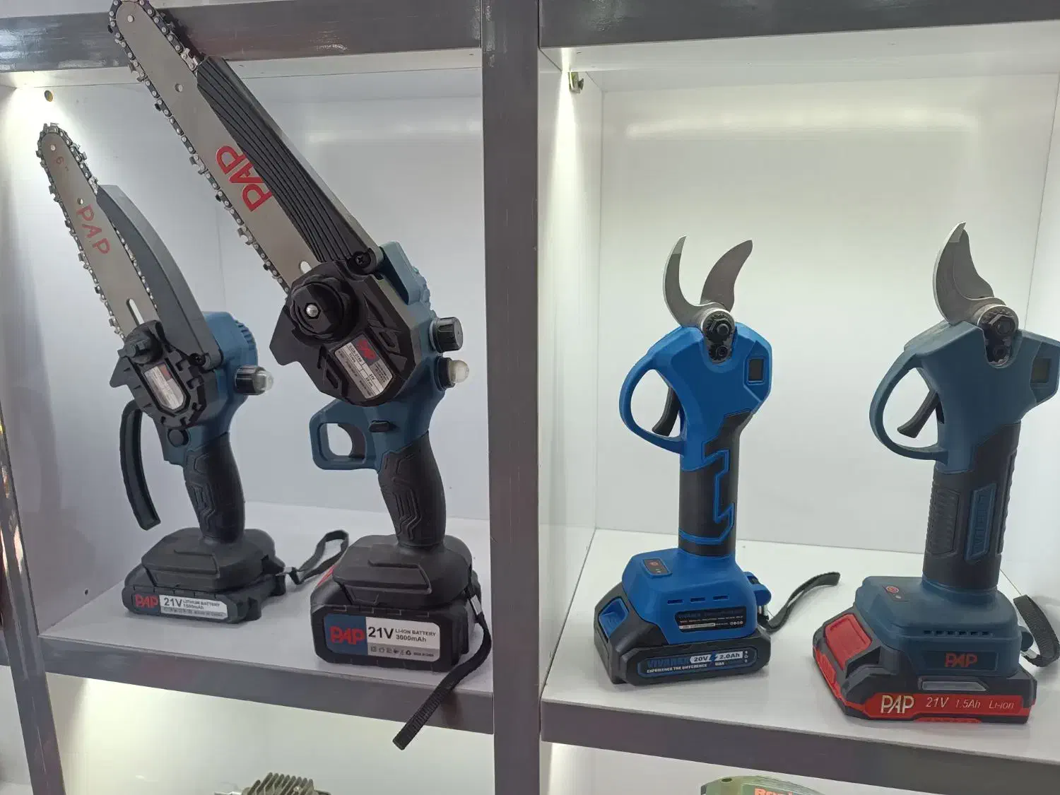 قیچی باغبانی شارژی و اره شارژی|ماشین‌آلات صنعتی|سبزوار, امیریه|دیوار