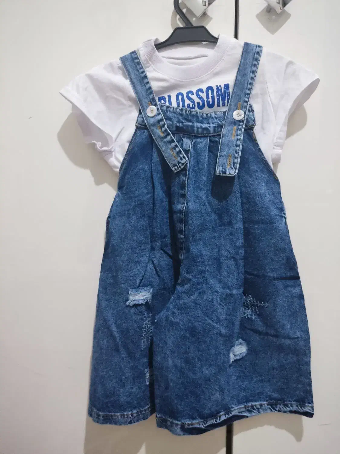 اورال و کت لی دخترانه|کفش و لباس بچه|مشهد, چهارچشمه|دیوار