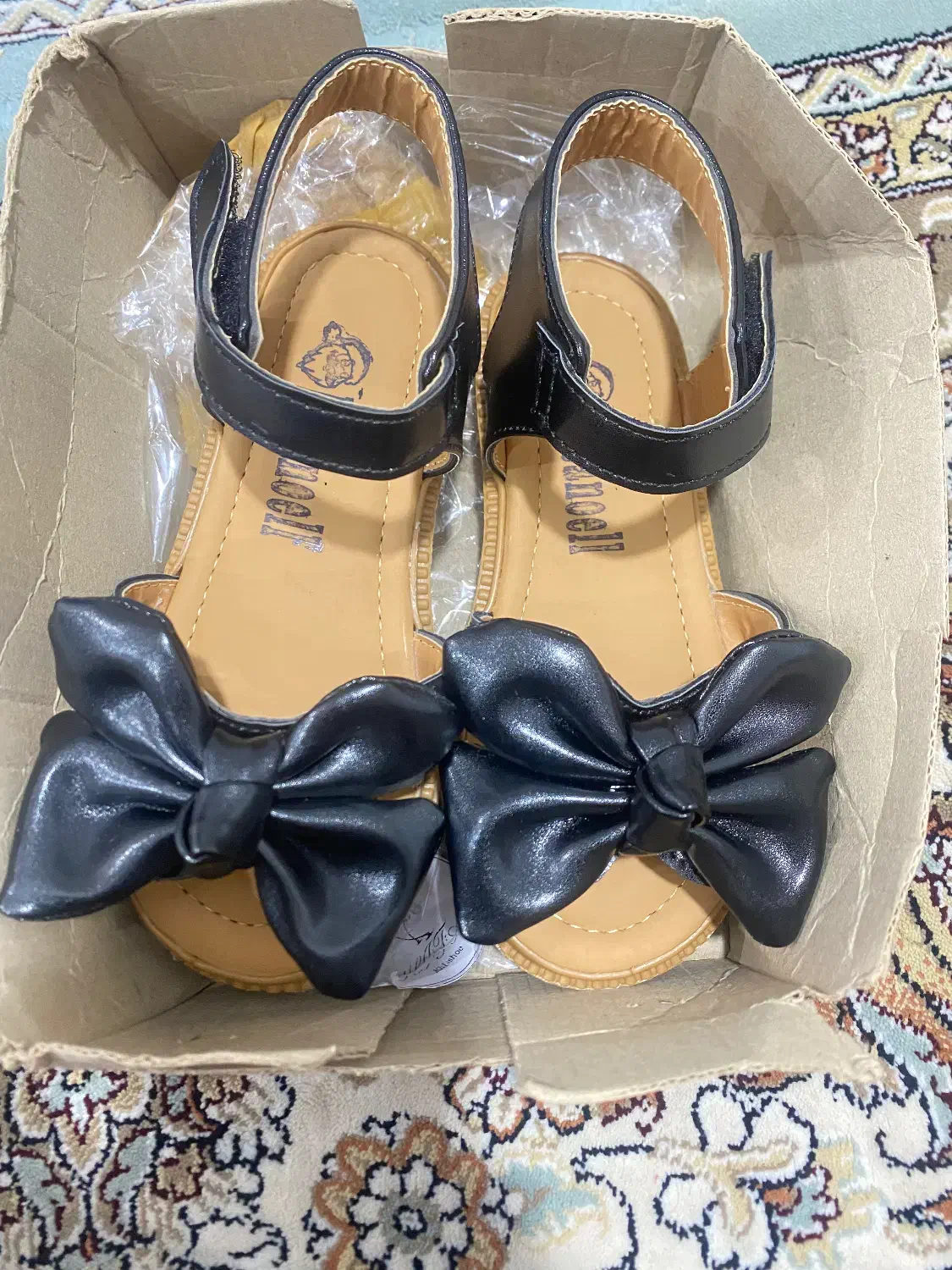 یک جفت صندل دخترانه نونونو|کیف، کفش، کمربند|پاکدشت, پاکدشت (مامازند)|دیوار