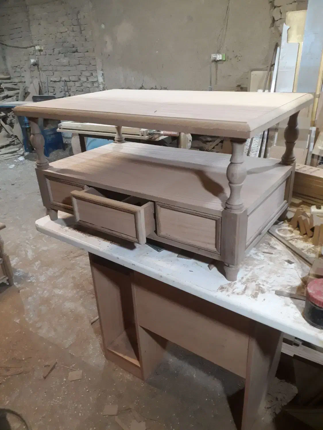 تولیدکندهجلومبلیعسلیومیزنهارخوریصندلی|مبلمان خانگی و میز عسلی|سبزوار, هفت تیر|دیوار