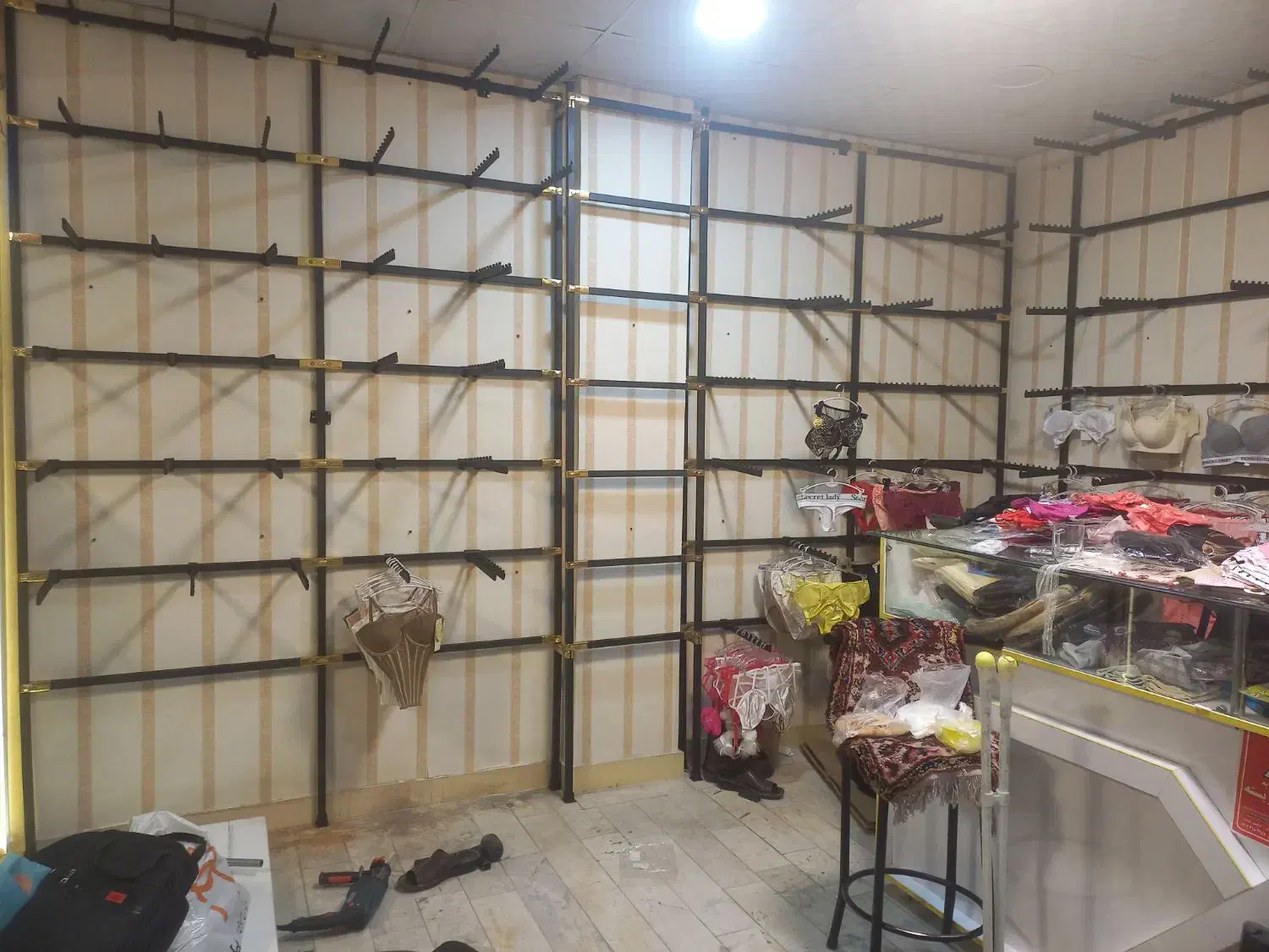 مانکن رگال قفسه|فروشگاه و مغازه|تبریز, |دیوار