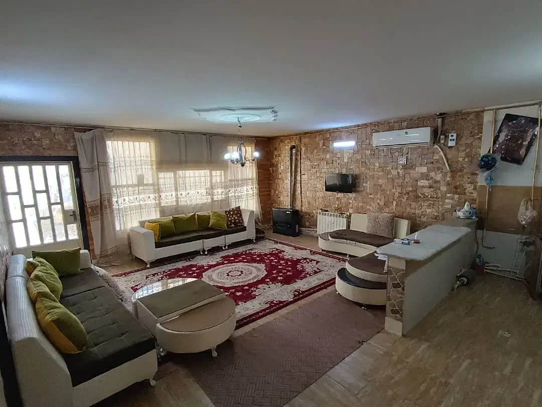 *اجاره شبانه روزی ویلا استخر دار*|اجارهٔ کوتاهمدت ویلا و باغ|بروجرد, |دیوار