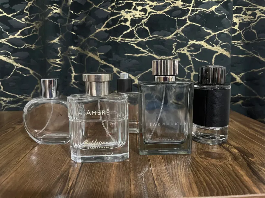 شیشه های عطر اورجینال|آرایشی، بهداشتی، درمانی|تهران, دهونک|دیوار