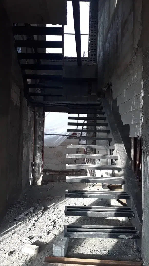 استخدام اهنگر ماهر و نیمه ماهر|استخدام معماری، عمران و ساختمانی|پردیس, فاز ۶|دیوار