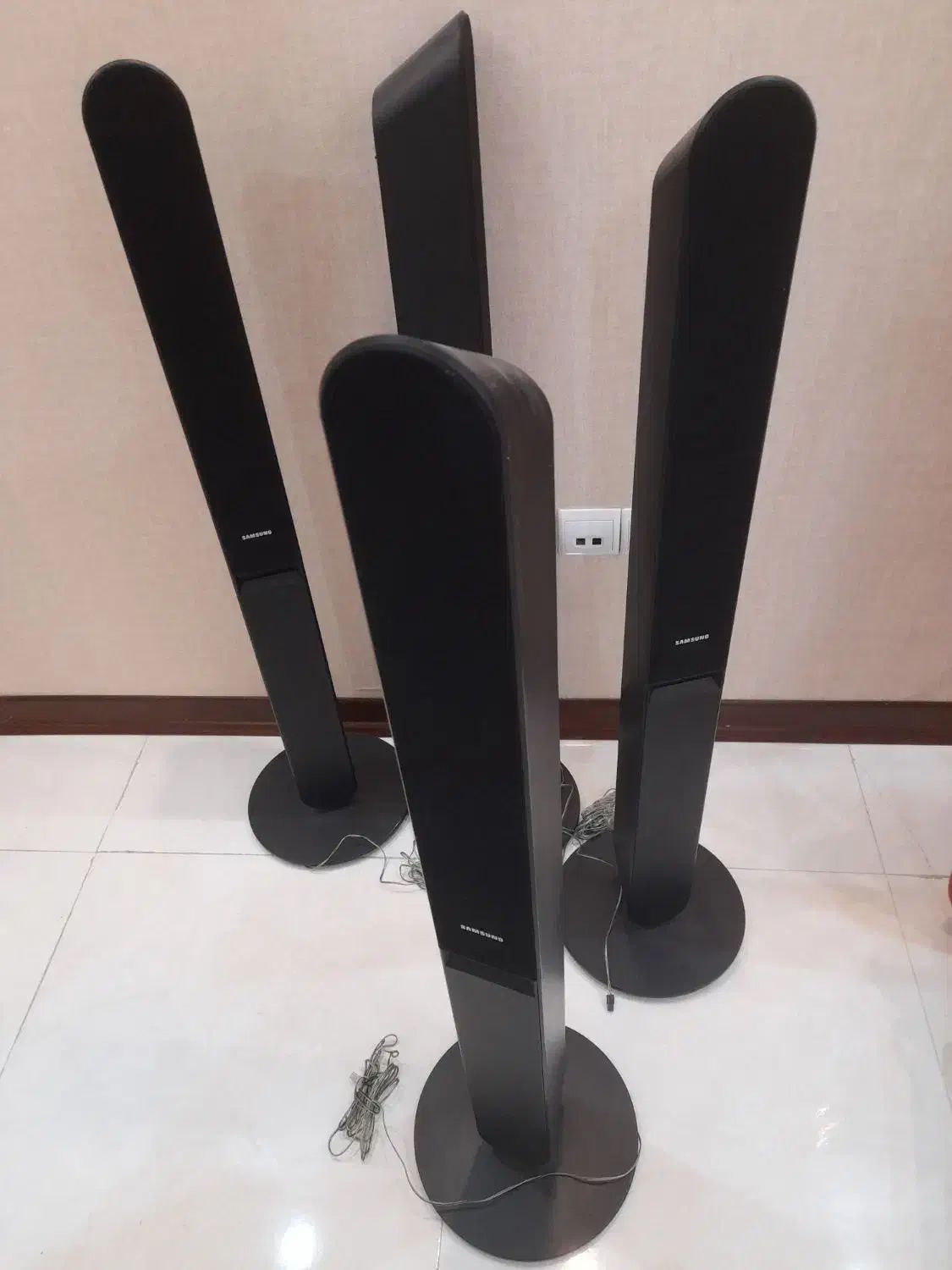 ۴عدد باند  ....پایه یکیش شکسته است|سیستم صوتی خانگی|ری, ظهیرآباد|دیوار