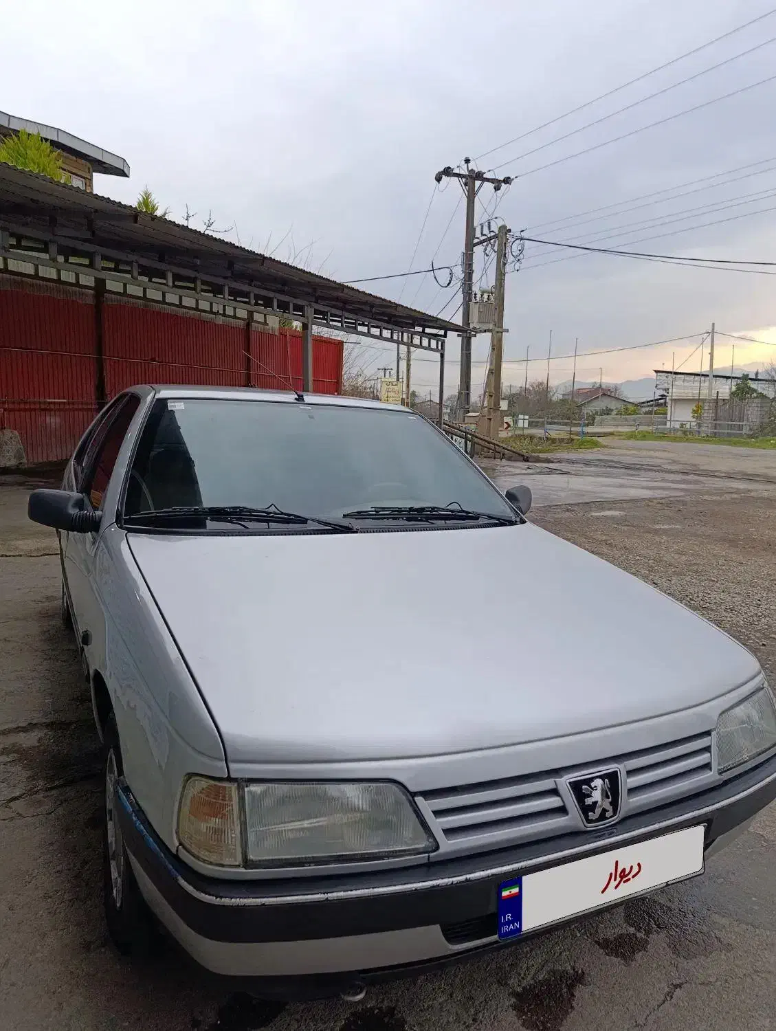 پژو ۴۰۵ نقره ای مدل ۸۸|خودرو سواری و وانت|تنکابن, |دیوار