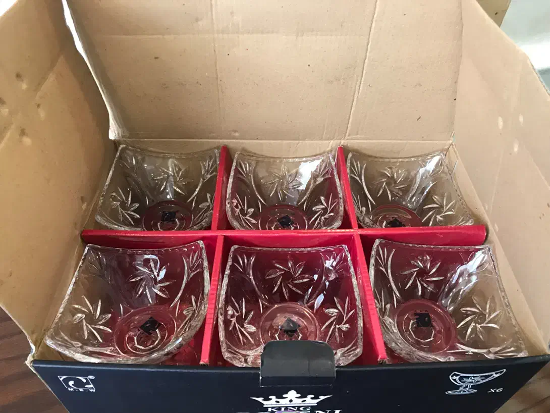 بستنی خوری پایه دار|ظروف سرو و پذیرایی|گرمدره, |دیوار