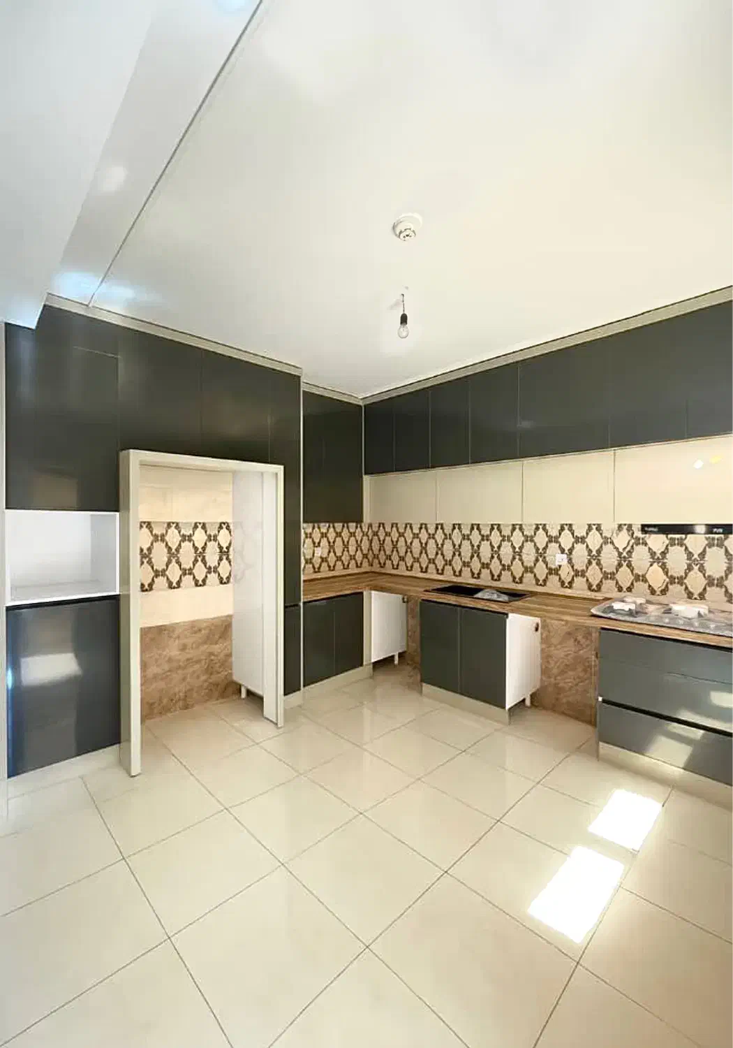 اجاره ۱۳۰ متر فوق العاده دو خواب|اجارهٔ آپارتمان|رودهن, |دیوار