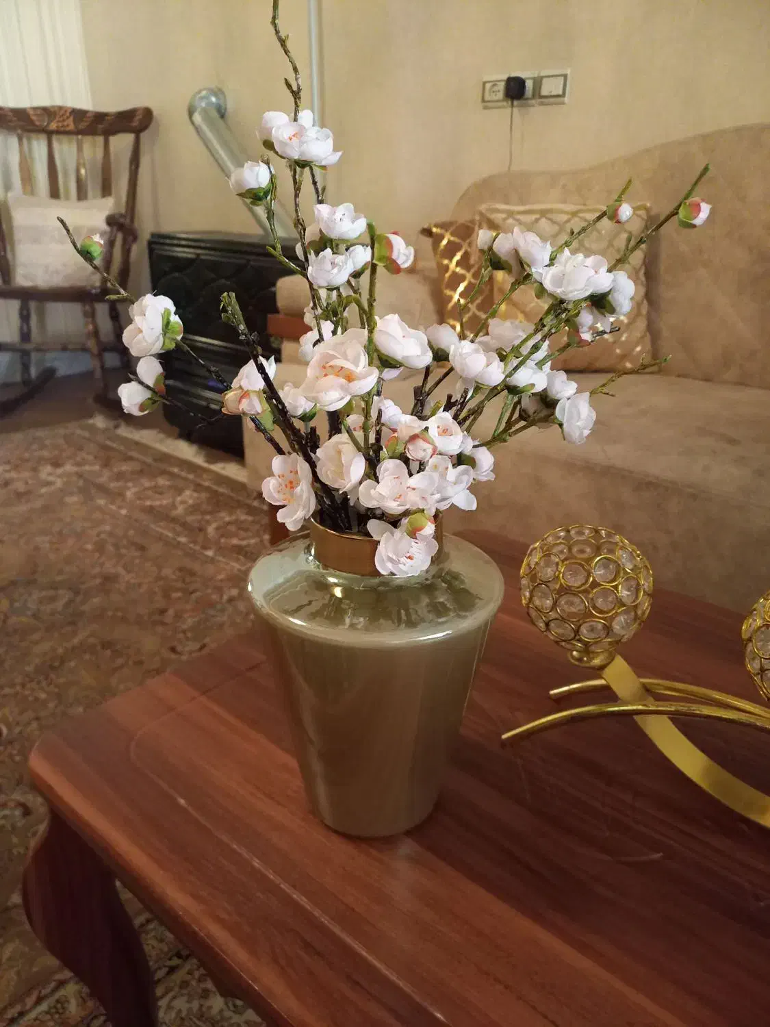 شکوفه ی به ژاپنی|گل مصنوعی|گنبد کاووس, |دیوار