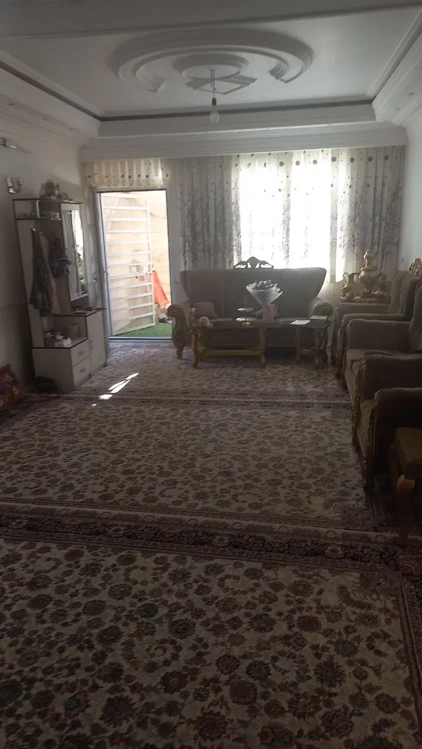 منزل نارنجستان نارنج دوم کوچه اول|اجارهٔ خانه و ویلا|کاشان, فاز ۲ ناجی آباد|دیوار