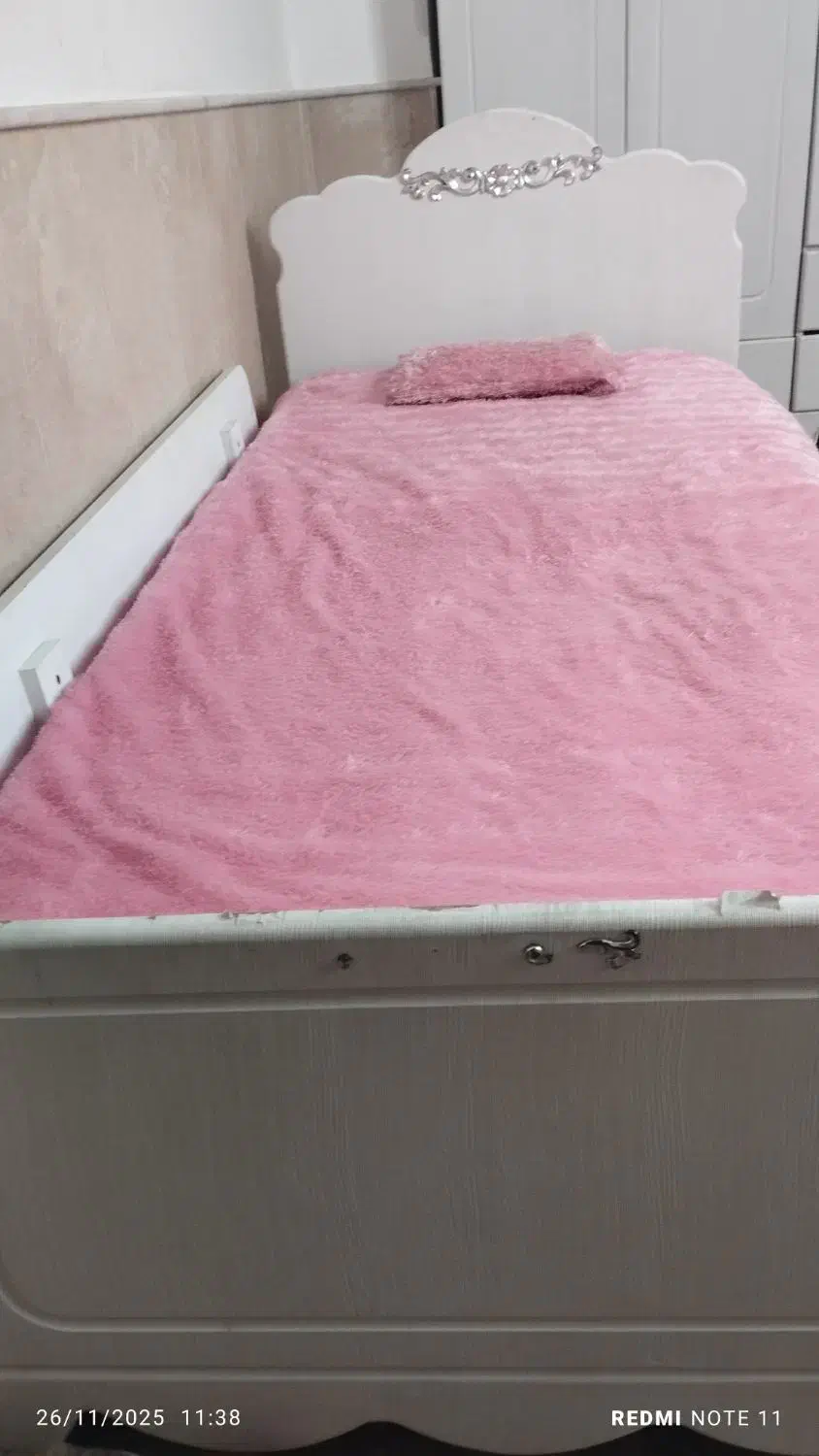 تخت|تخت و صندلی بچه|قم, بنیاد|دیوار