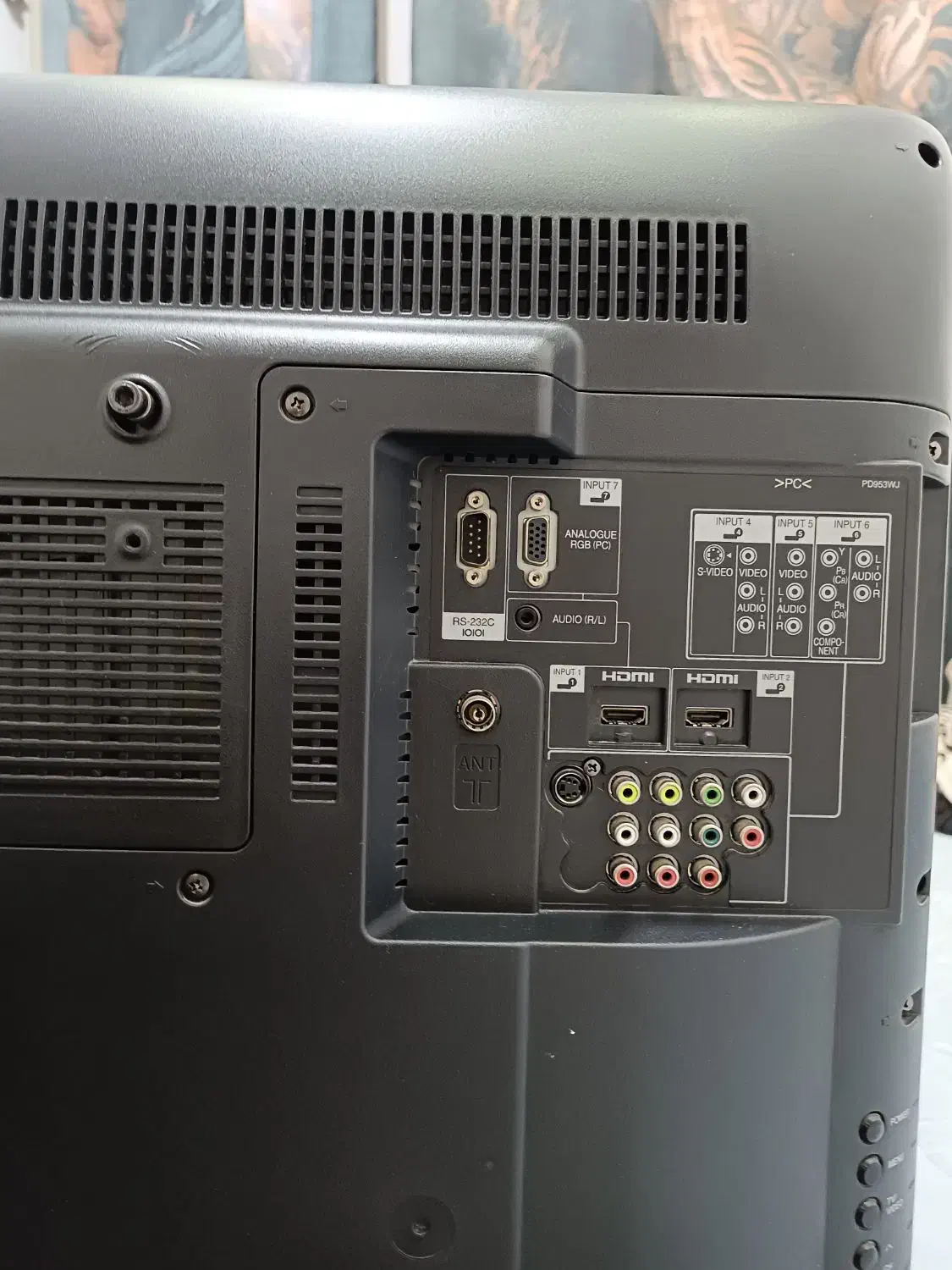 تلویزیون شارپ درحد نو|تلویزیون و پروژکتور|تهران, هلال احمر|دیوار