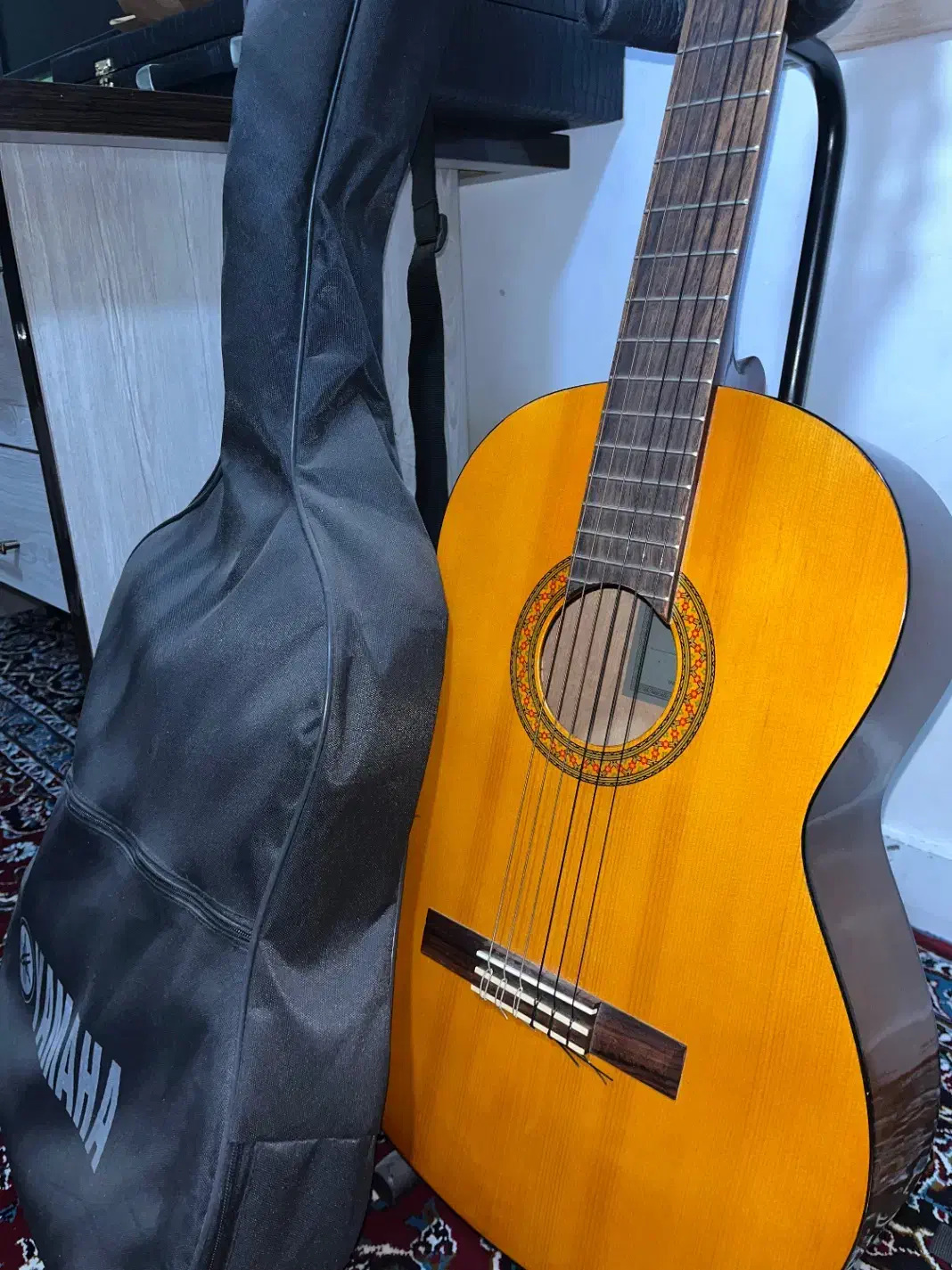 گیتار یاماها c40 اندونزی|گیتار، بیس، امپلیفایر|خرم‌آباد, |دیوار