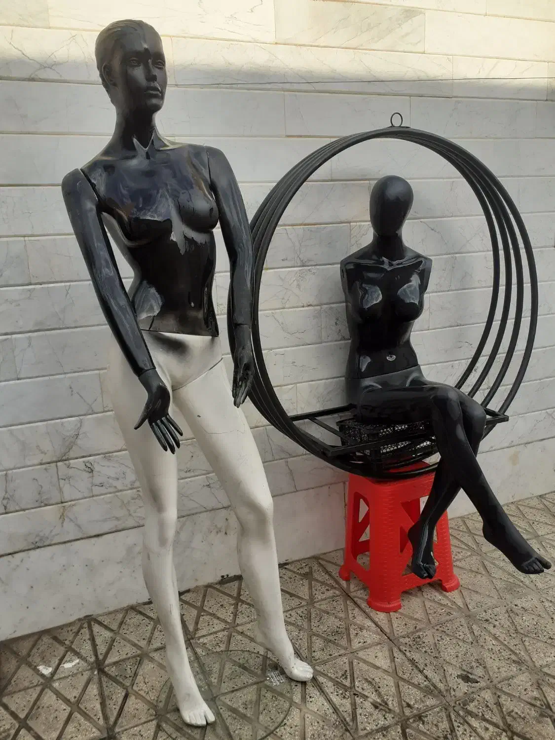 وسایل دکور وویترین مغازه وتعدادی مانکن|حراج|قم, نیروگاه|دیوار