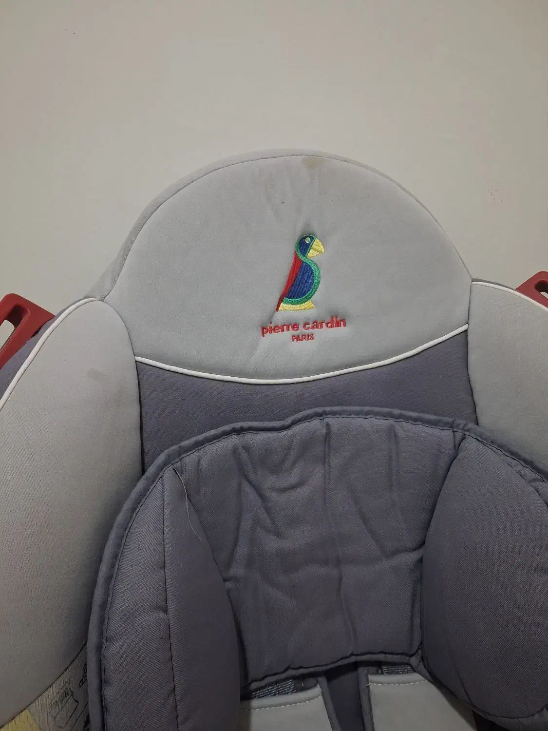 صندلی ماشین پیر گاردین|تخت و صندلی بچه|بندرعباس, |دیوار