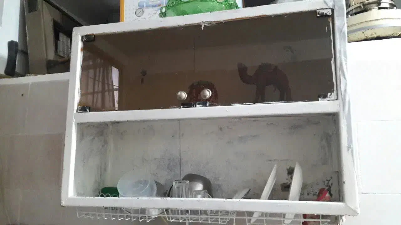 آبچکان|آبچکان و نظمدهنده ظروف|بروجرد, |دیوار