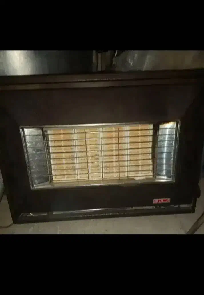 بخاری تمیز و سالم دودکش دار در آغاجاری|بخاری، هیتر، شومینه|آغاجاری, |دیوار