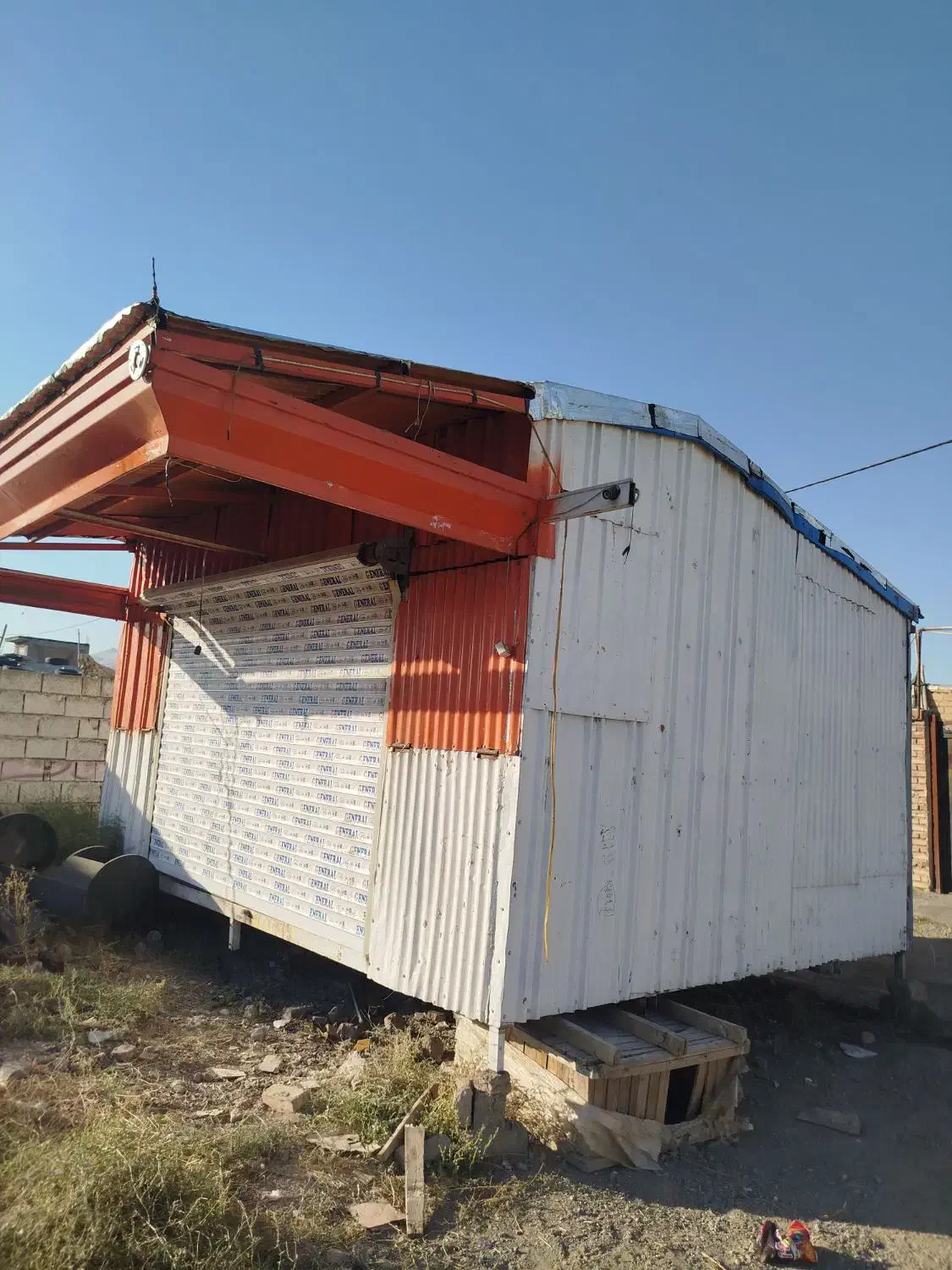 کانکس ۴در ۵|مصالح و تجهیزات ساختمان|انزل, |دیوار