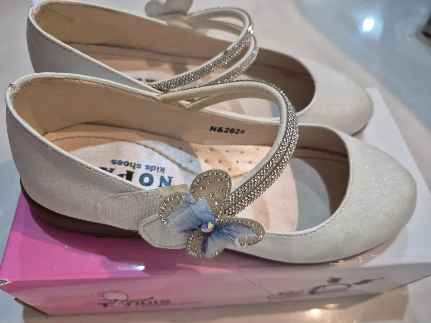 کفش مجلسی دخترانه|کفش و لباس بچه|مشهد, هفت تیر (آب و برق)|دیوار