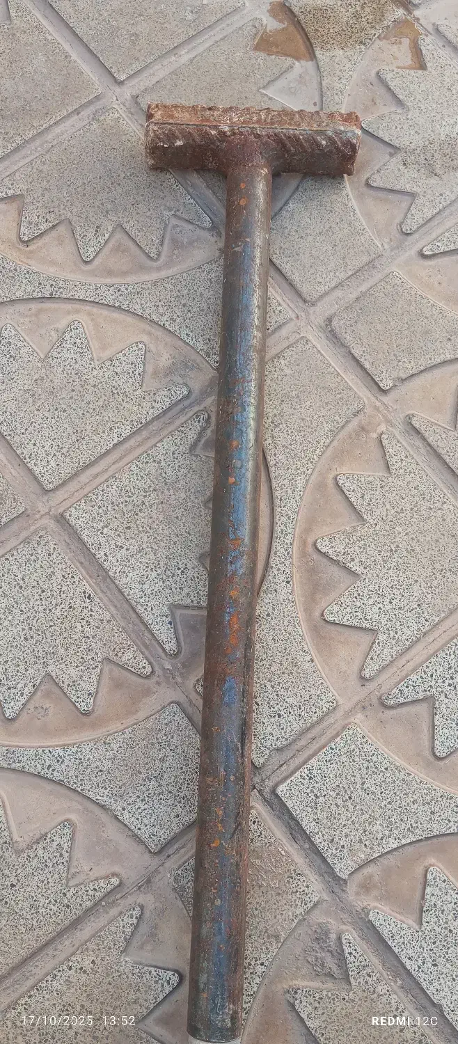 کلنگ یک متر بسیار سنگین|ابزارآلات|تربت جام, شهرک معلم|دیوار