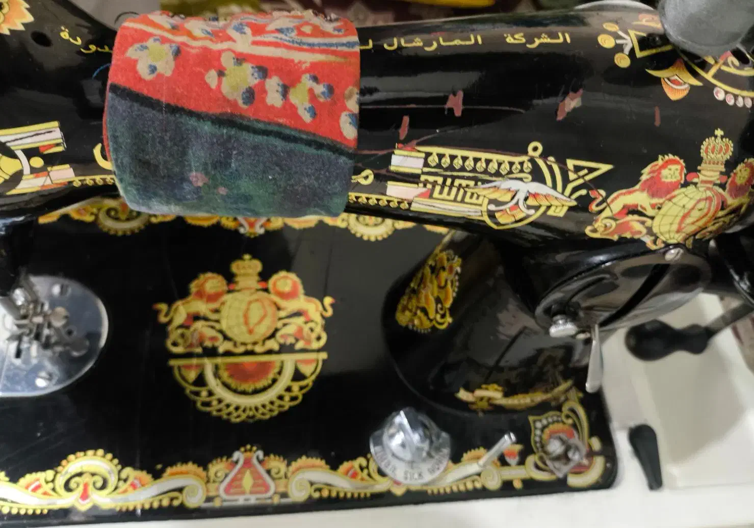 چرخ خیاطی دستی قدیمی|چرخ خیاطی و ریسندگی|میبد, |دیوار