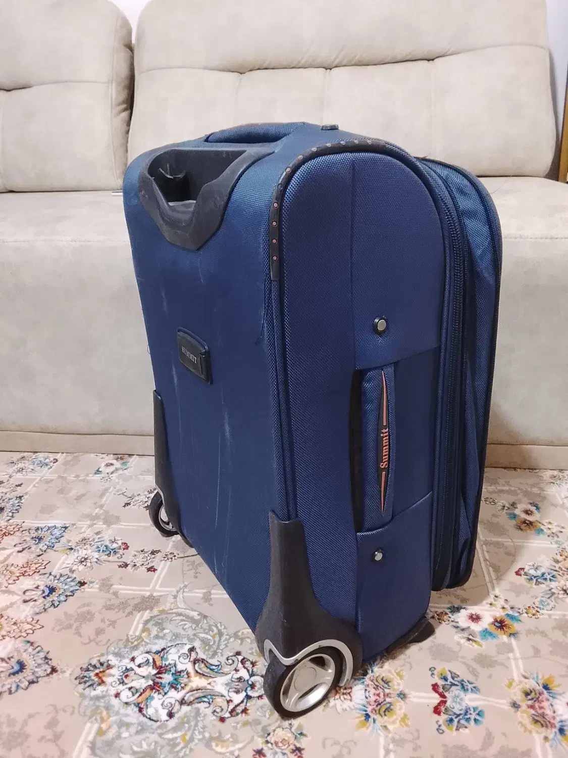 چمدان|کیف، کفش، کمربند|سلماس, |دیوار