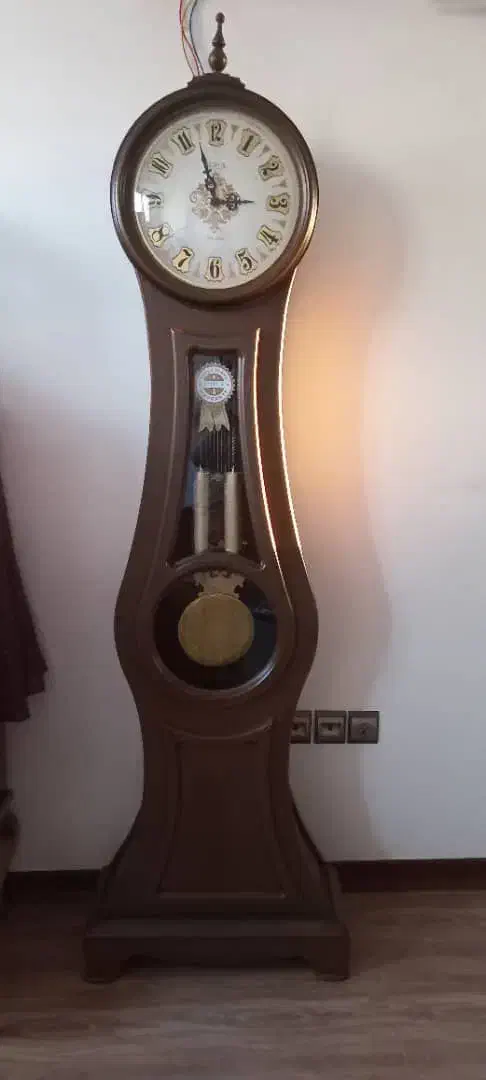 ساعت ایستاده|ساعت دیواری و تزئینی|پیر بکران, |دیوار