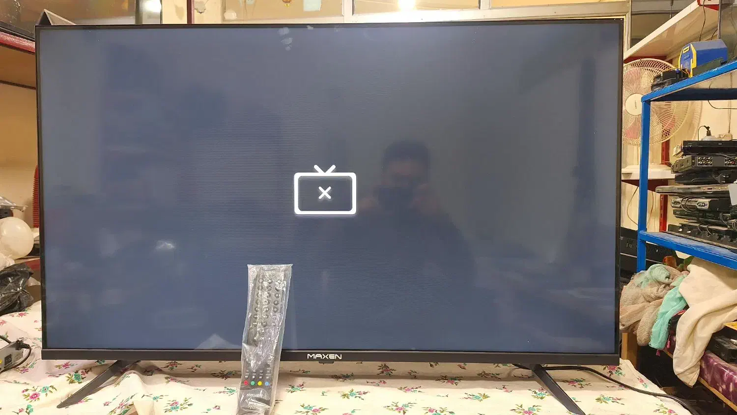 فروش تلویزیون یک ماه کار کرده مکسن|تلویزیون و پروژکتور|دیواندره, |دیوار